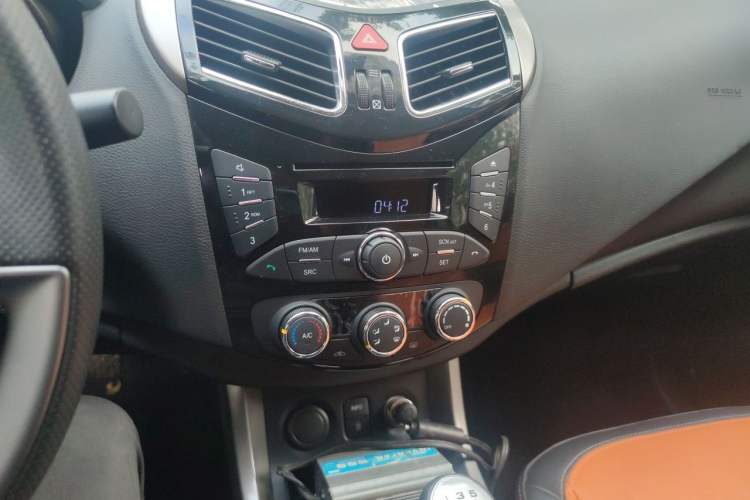 Used Haima S5 2016 1.6L Manual Luxury Tech Edition Audio And AC Panel