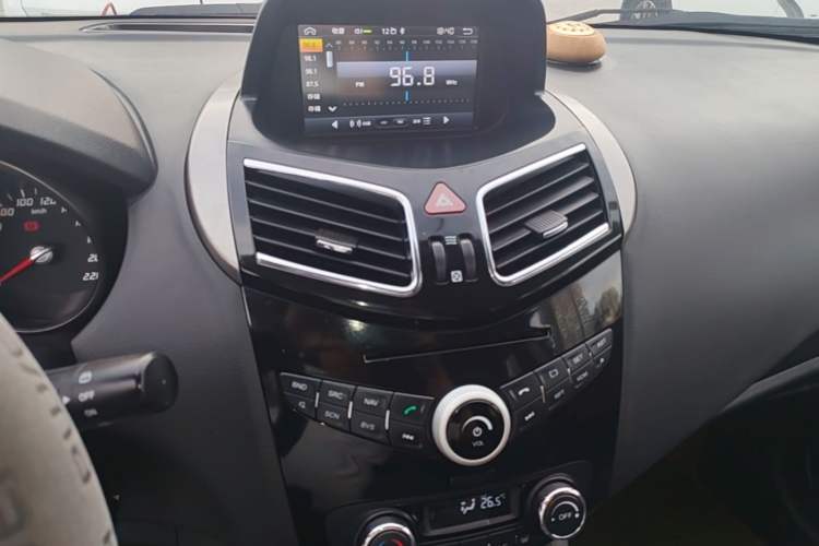 Used Haima S5 2016 1.5T CVT Enjoyment Edition Audio And AC Panel