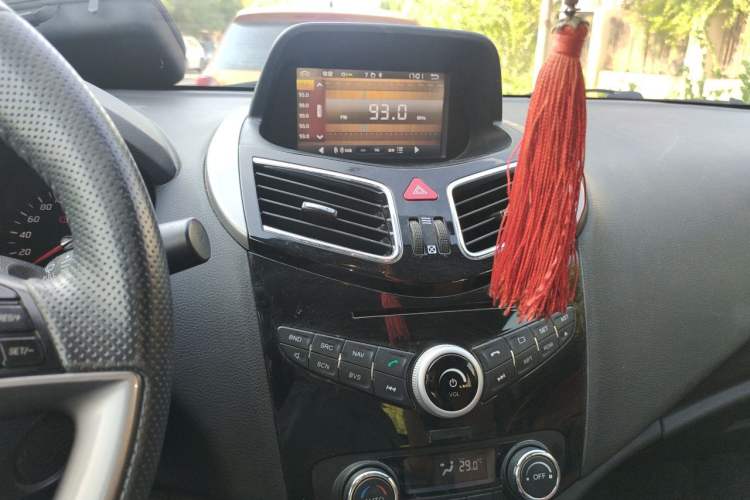 Used Haima S5 2016 1.5T CVT Enjoyment Edition Audio And AC Panel