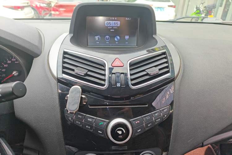 Used Haima S5 2016 1.5T CVT Enjoyment Edition Audio And AC Panel