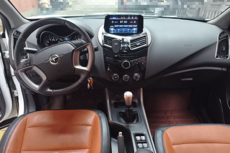 Used Haima S5 2016 1.6L Manual Luxury Tech Edition Center Console
