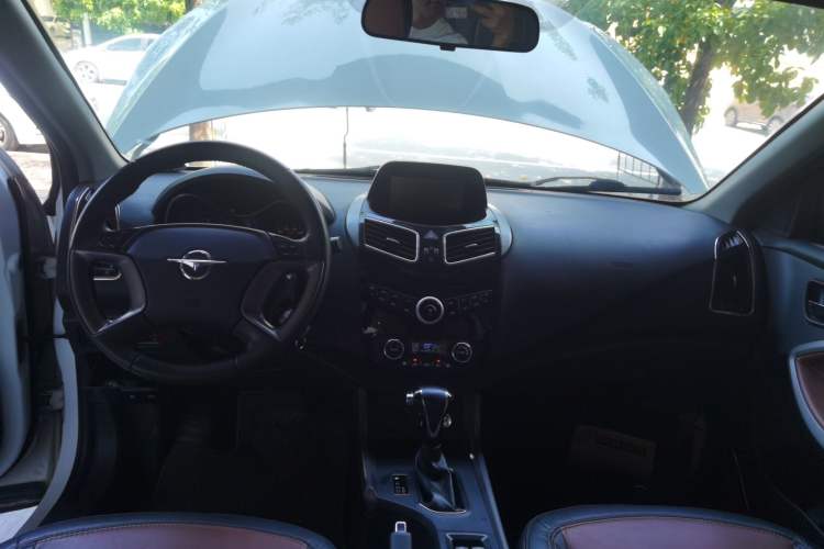 Used Haima S5 2016 1.5T CVT Enjoyment Edition Center Console