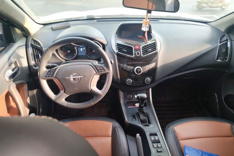 Used Haima S5 2016 1.5T CVT Enjoyment Edition Center Console