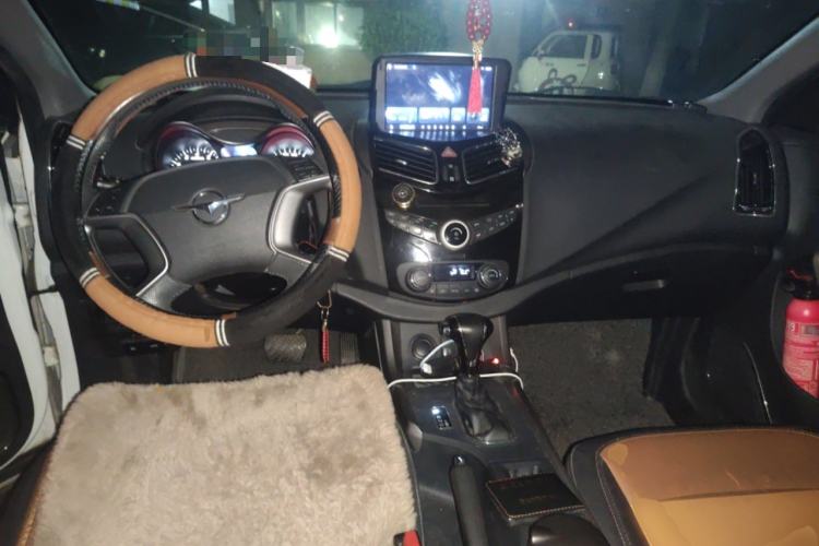 Used Haima S5 2016 1.5T CVT Enjoyment Edition Center Console