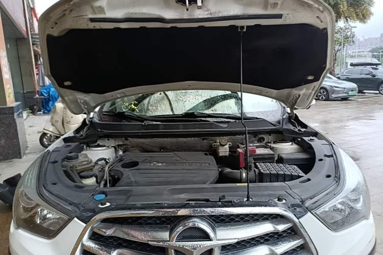 Used Haima S5 2016 1.5T CVT Enjoyment Edition Engine Bay