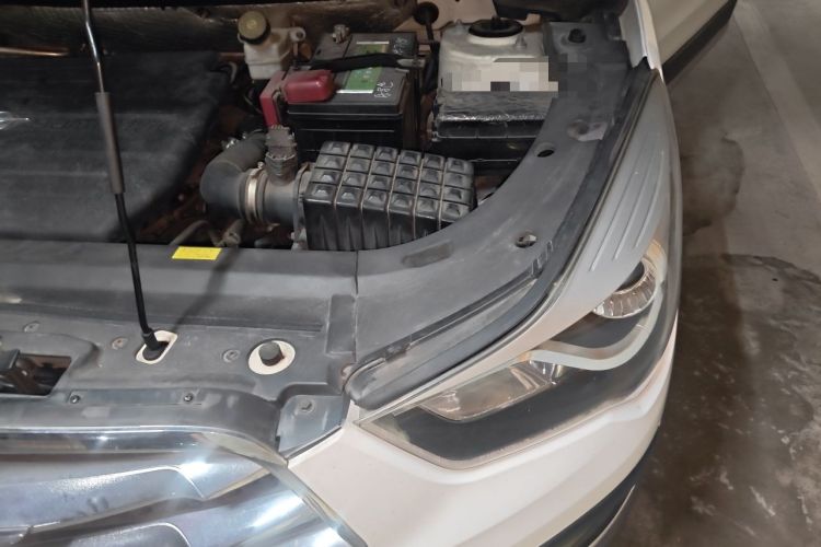 Used Haima S5 2016 1.5T CVT Enjoyment Edition Engine Bay Left