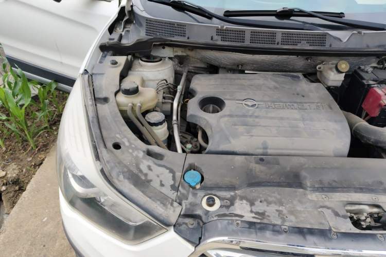 Used Haima S5 2016 1.5T CVT Enjoyment Edition Engine Bay Right