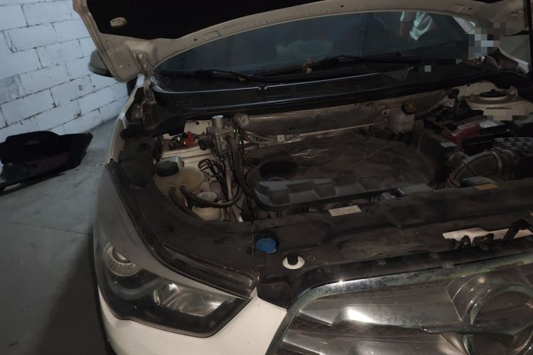 Used Haima S5 2016 1.6L Manual Luxury Tech Edition Engine Bay Right