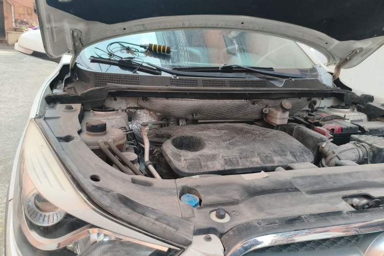 Used Haima S5 2016 1.6L Manual Luxury Tech Edition Engine Bay Right