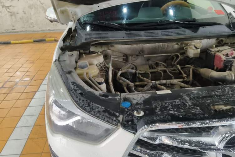 Used Haima S5 2016 1.5T CVT Enjoyment Edition Engine Bay Right