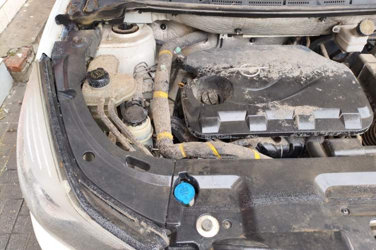Used Haima S5 2016 1.6L Manual Luxury Tech Edition Engine Bay Right
