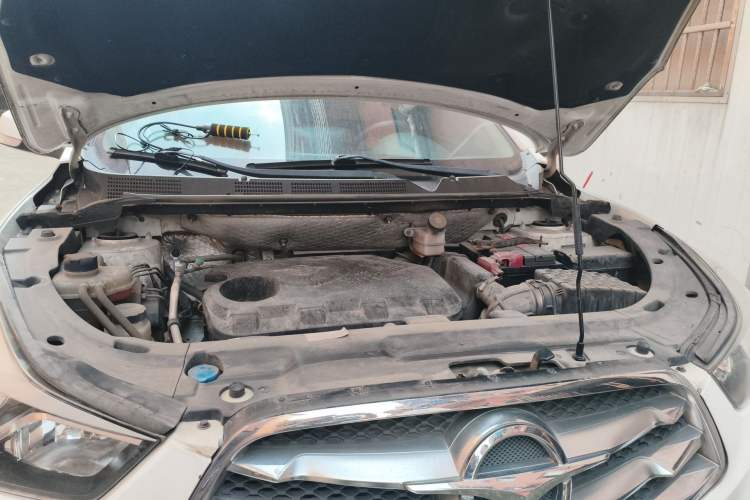 Used Haima S5 2016 1.6L Manual Luxury Tech Edition Engine Bay