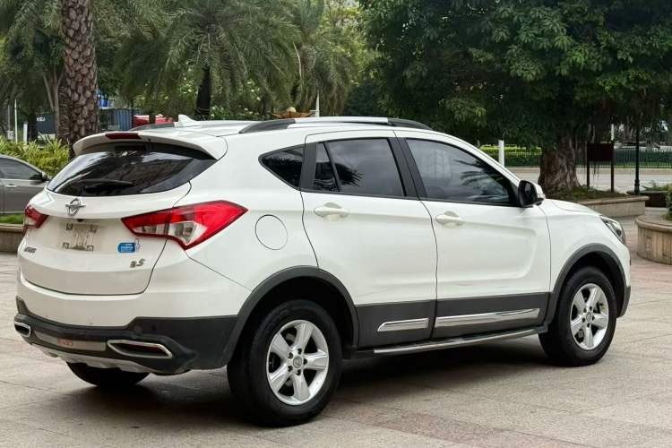 Used Haima S5 2016 1.5T CVT Enjoyment Edition Exterior 6