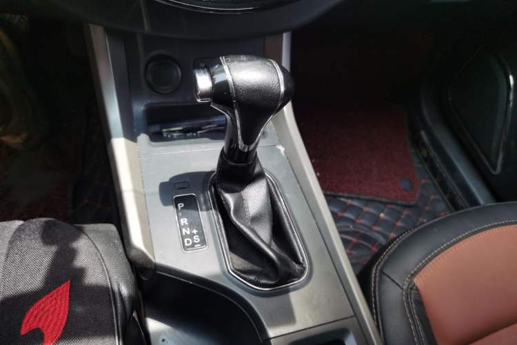 Used Haima S5 2016 1.5T CVT Enjoyment Edition Gear Lever