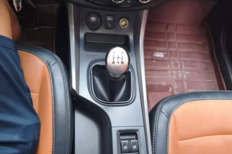 Used Haima S5 2016 1.6L Manual Luxury Tech Edition Gear Lever