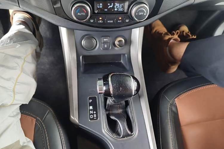 Used Haima S5 2016 1.5T CVT Enjoyment Edition Gear Lever
