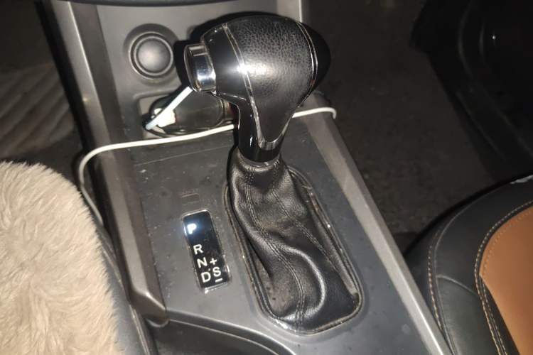 Used Haima S5 2016 1.5T CVT Enjoyment Edition Gear Lever