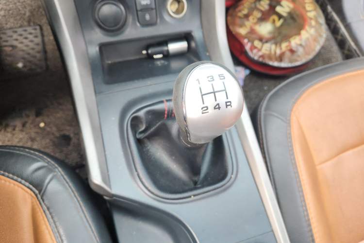 Used Haima S5 2016 1.6L Manual Smart Luxury Tech Edition Gear Lever