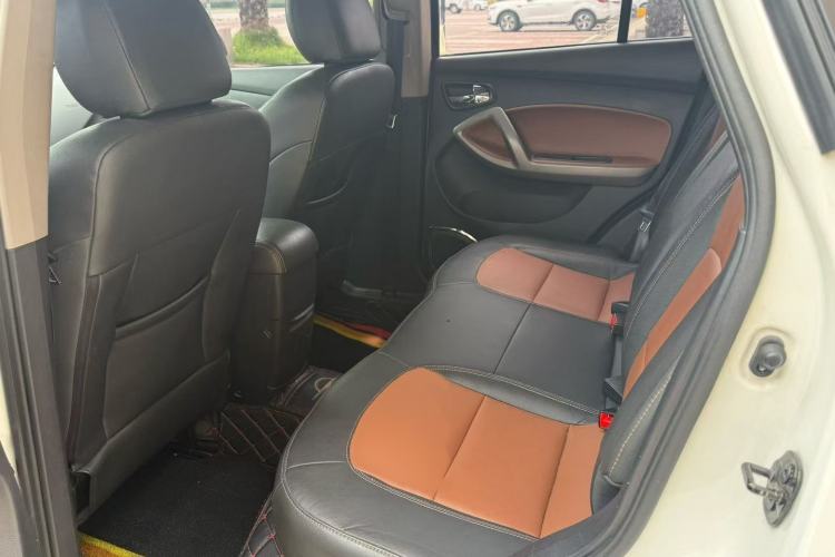 Used Haima S5 2016 1.5T CVT Enjoyment Edition Interior 2