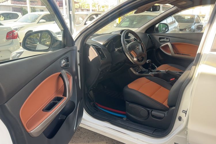 Used Haima S5 2016 1.5T CVT Enjoyment Edition Interior 2
