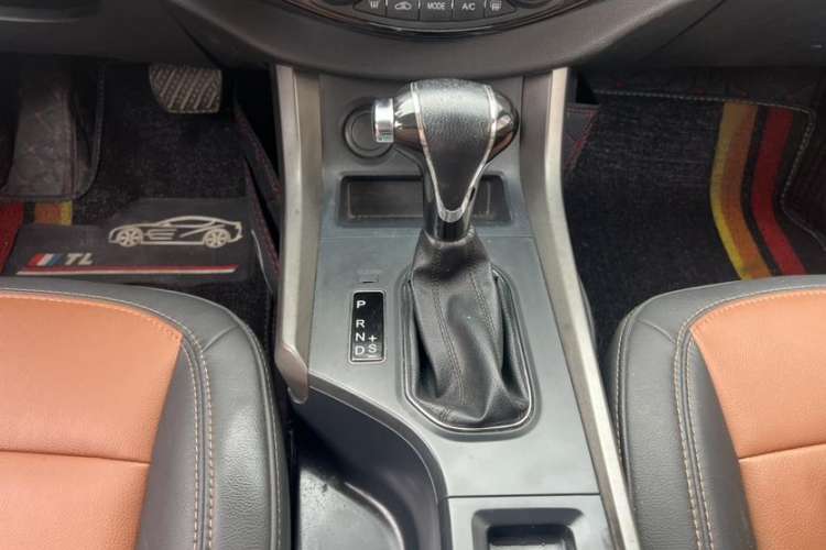 Used Haima S5 2016 1.5T CVT Enjoyment Edition Interior 3