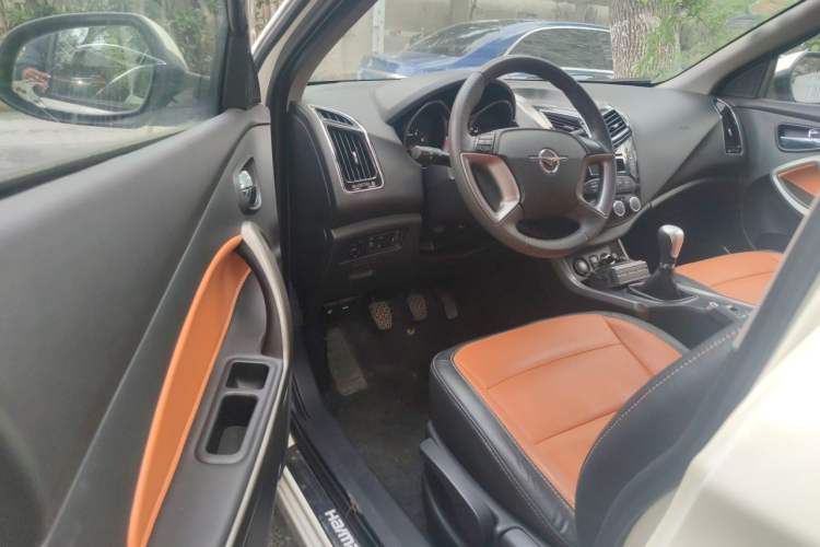 Used Haima S5 2016 1.6L Manual Luxury Tech Edition Interior 3