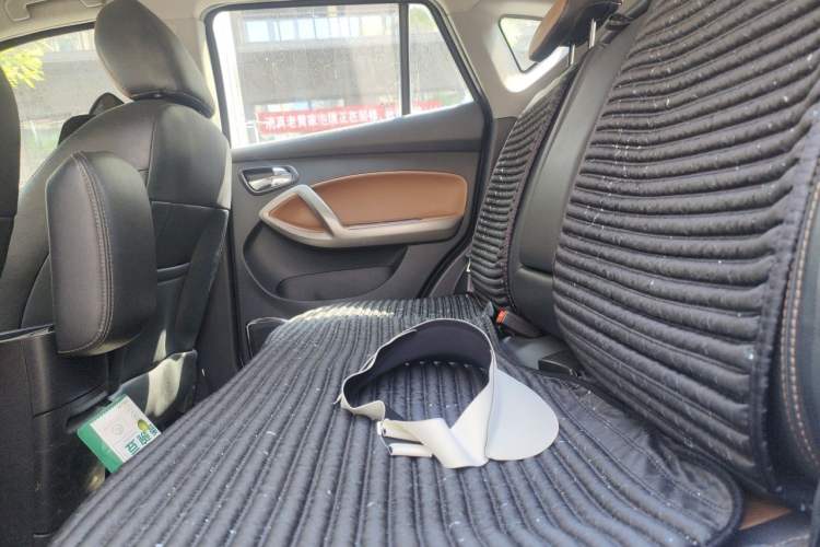 Used Haima S5 2016 1.5T CVT Enjoyment Edition Interior 4