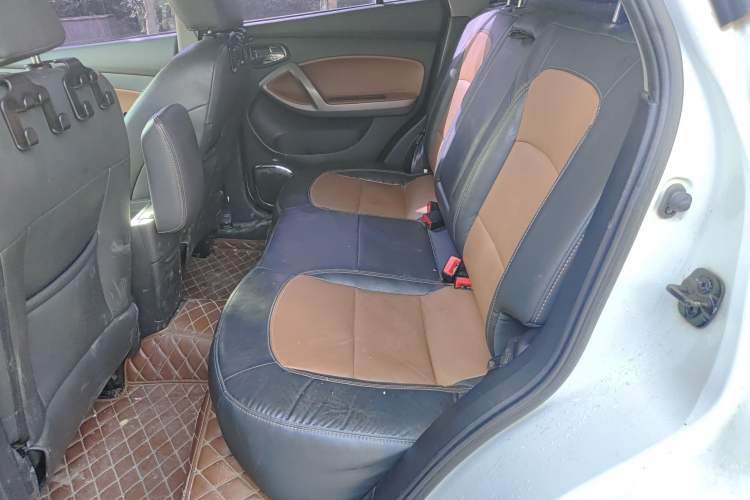 Used Haima S5 2016 1.5T CVT Enjoyment Edition Interior 4
