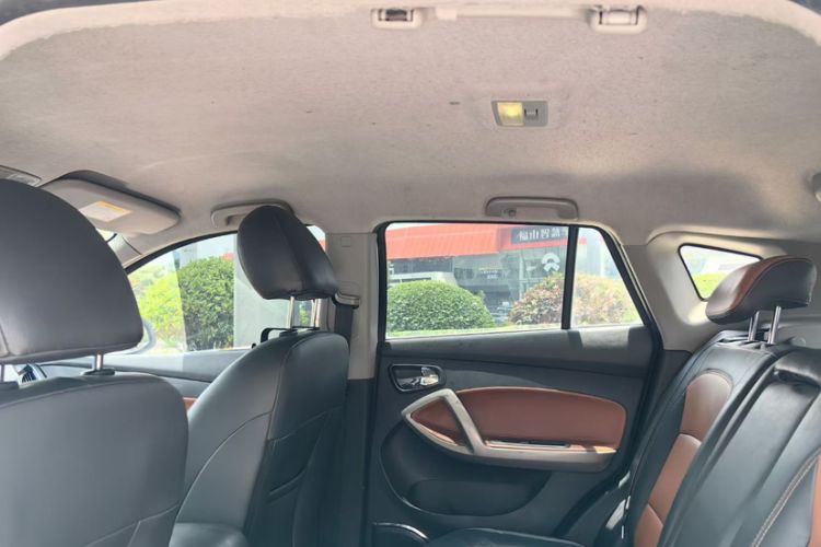 Used Haima S5 2016 1.5T CVT Enjoyment Edition Interior 7