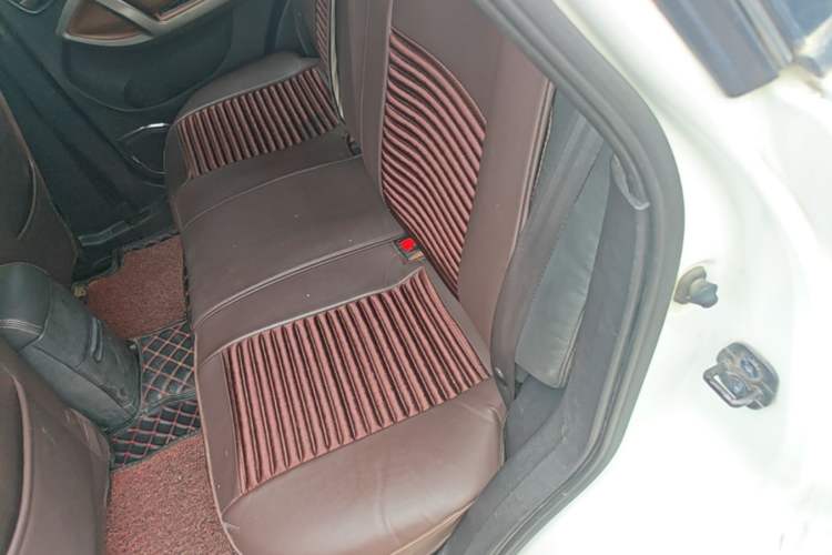 Used Haima S5 2016 1.5T CVT Enjoyment Edition Left Rear Seat