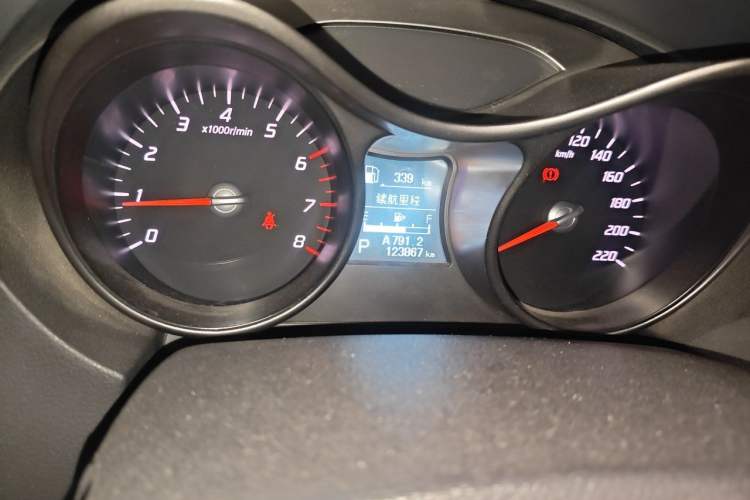 Used Haima S5 2016 1.5T CVT Enjoyment Edition Odometer Close Up