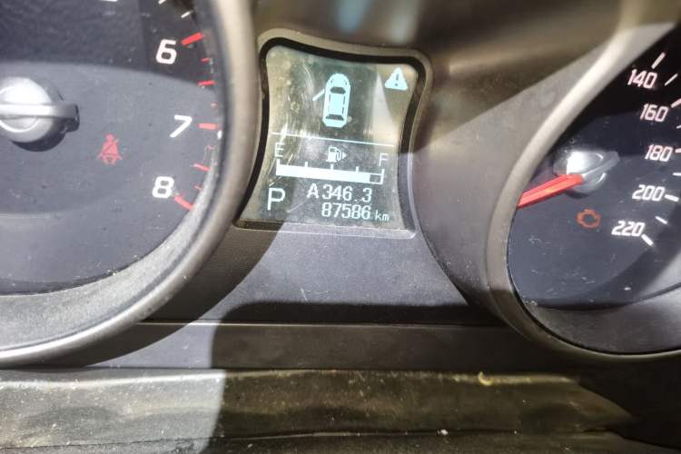 Used Haima S5 2016 1.5T CVT Enjoyment Edition Odometer Close Up