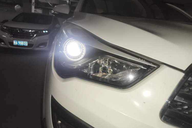 Used Haima S5 2016 1.5T CVT Enjoyment Edition Right Front Headlight