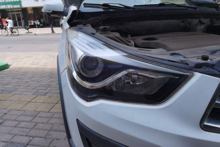 Used Haima S5 2016 1.5T CVT Enjoyment Edition Right Front Headlight