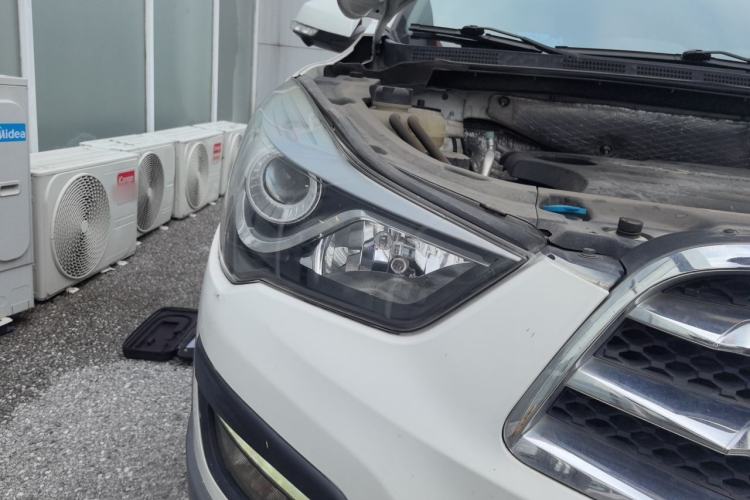 Used Haima S5 2016 1.5T CVT Enjoyment Edition Right Front Headlight