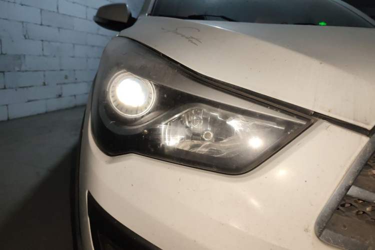 Used Haima S5 2016 1.6L Manual Luxury Tech Edition Right Front Headlight
