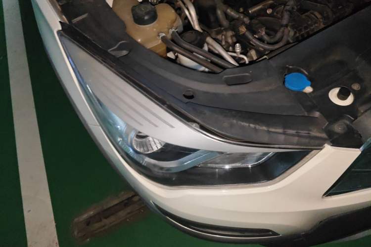 Used Haima S5 2016 1.5T CVT Enjoyment Edition Right Front Headlight