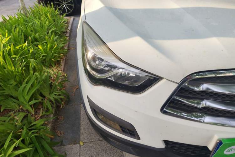 Used Haima S5 2016 1.5T CVT Enjoyment Edition Right Front Headlight
