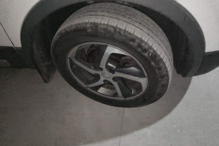 Used Haima S5 2016 1.6L Manual Luxury Tech Edition Right Front Wheel Hub