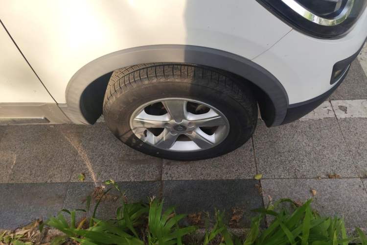 Used Haima S5 2016 1.5T CVT Enjoyment Edition Right Front Wheel Hub