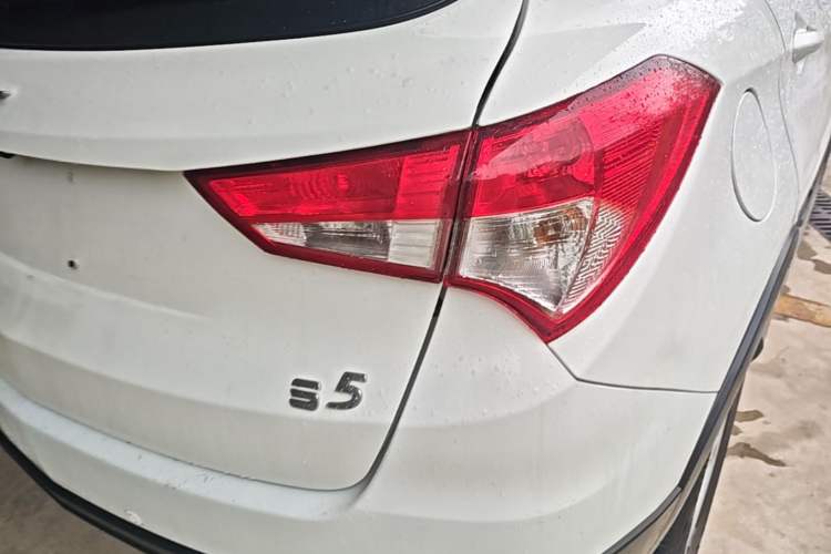 Used Haima S5 2016 1.5T CVT Enjoyment Edition Right Rear Taillight