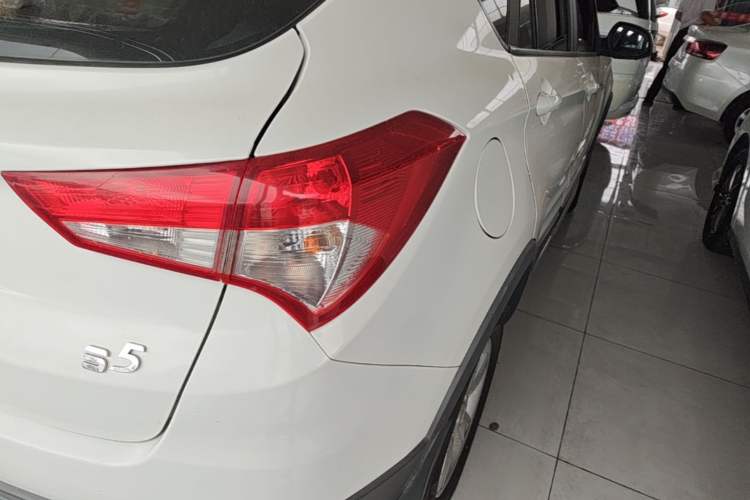 Used Haima S5 2016 1.5T CVT Enjoyment Edition Right Rear Taillight