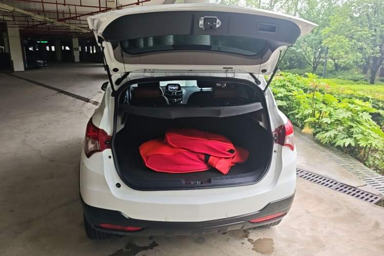 Used Haima S5 2016 1.5T CVT Enjoyment Edition Trunk