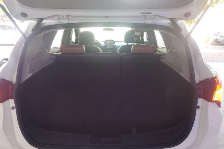 Used Haima S5 2016 1.5T CVT Enjoyment Edition Trunk