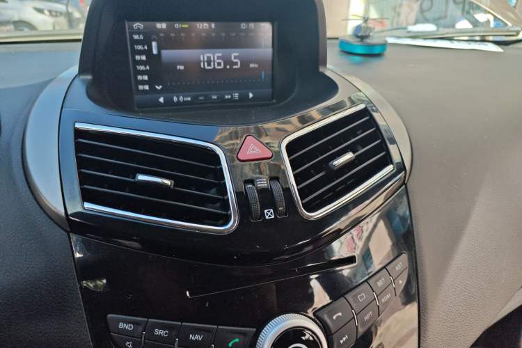 Used Haima S5 2016 1.5T CVT Enjoyment Edition Audio And AC Panel