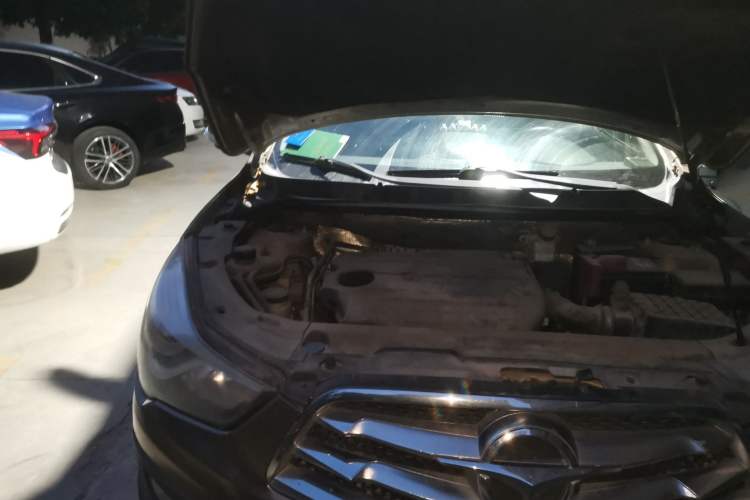 Used Haima S5 2016 1.5T CVT Enjoyment Edition Engine Bay Right