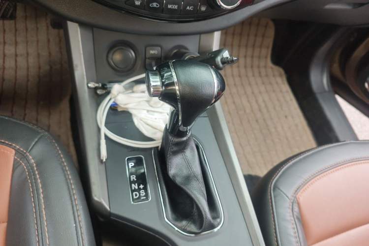 Used Haima S5 2016 1.5T CVT Enjoyment Edition Gear Lever