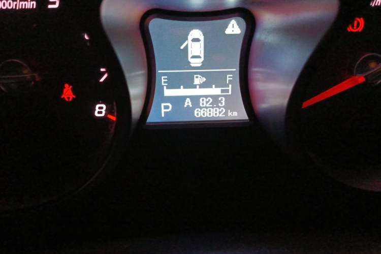 Used Haima S5 2016 1.5T CVT Enjoyment Edition Odometer Close Up