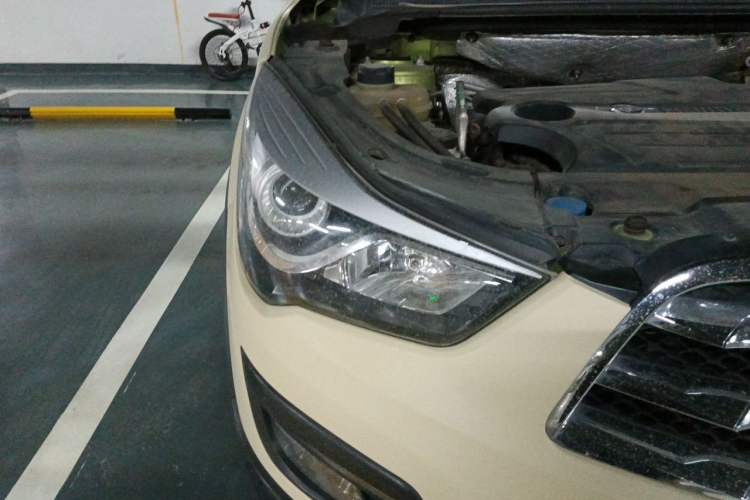 Used Haima S5 2016 1.5T CVT Enjoyment Edition Right Front Headlight