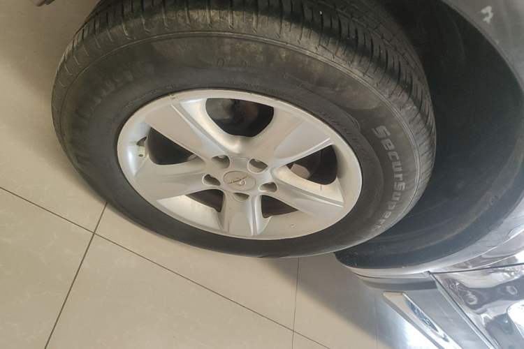 Used Haima S5 2017 High-Power Version 1.6L Manual Classic Type Left Front Wheel Hub